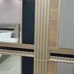شقة على النيل