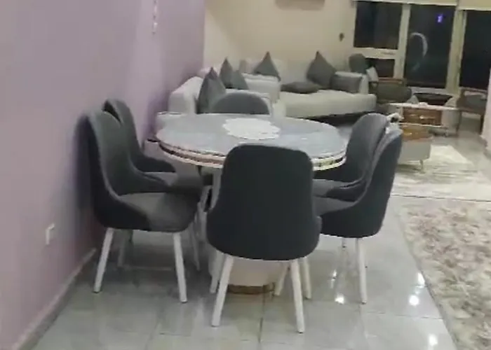 شقة على النيل