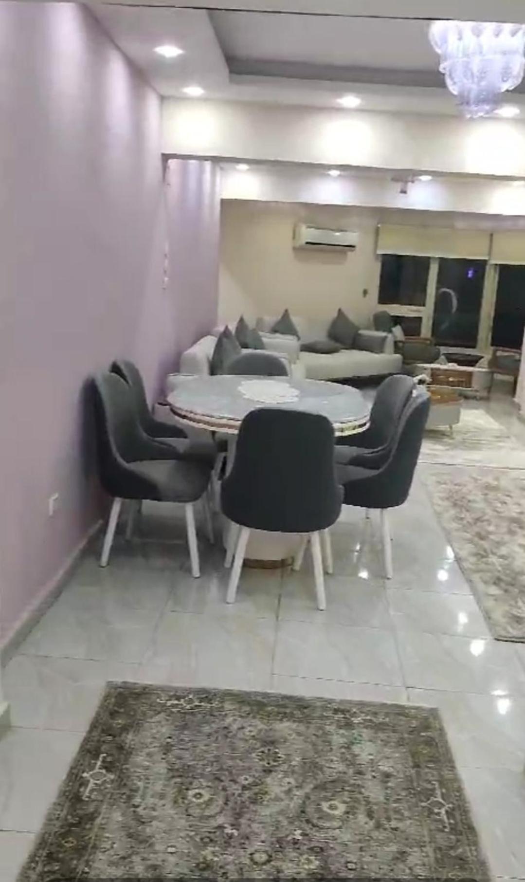 Apartment على النيل *